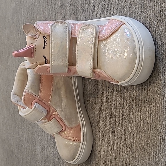 EUC - Toddler Size 5 Gap Unicorn Shoes - Picture 2 of 4